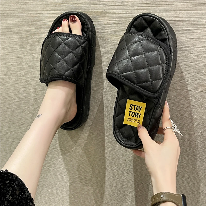 2023 NEW Beach Flat Light Leather Women Summer Shoes Woman Slides Slippers Outdoor Sexy Sandalias  Shoes Women  Women Shoes