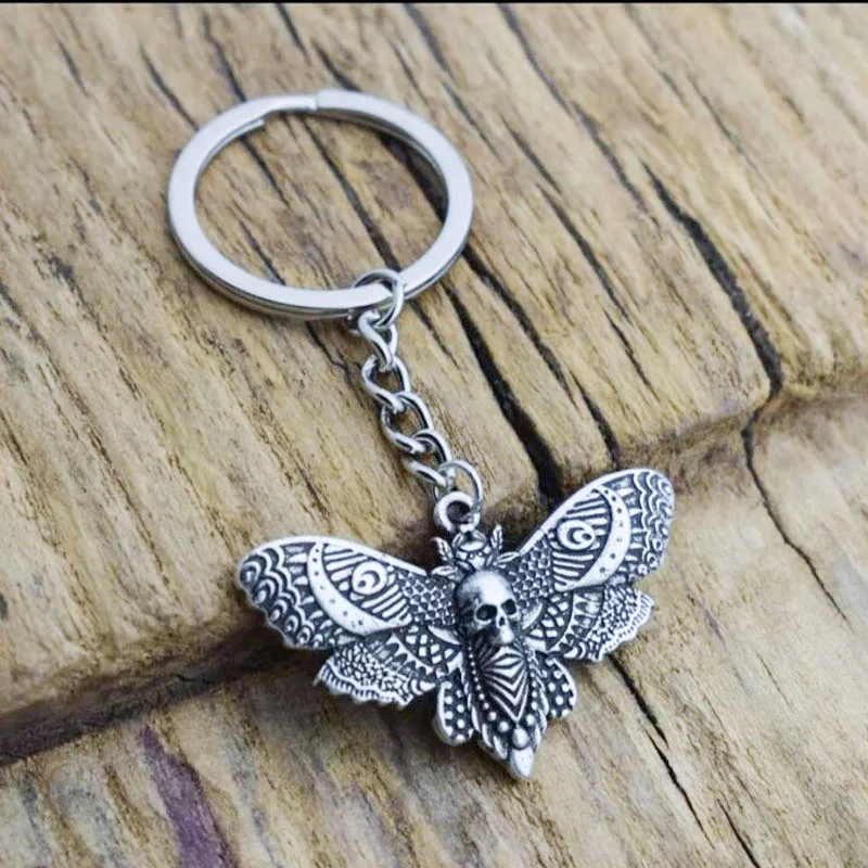 

Gothic Death Moth Keychain Jewelry Skull Butterfly Rock Goth Charm Key Chain for Men Women Car Bag Keyring Wholesale Guest Gifts