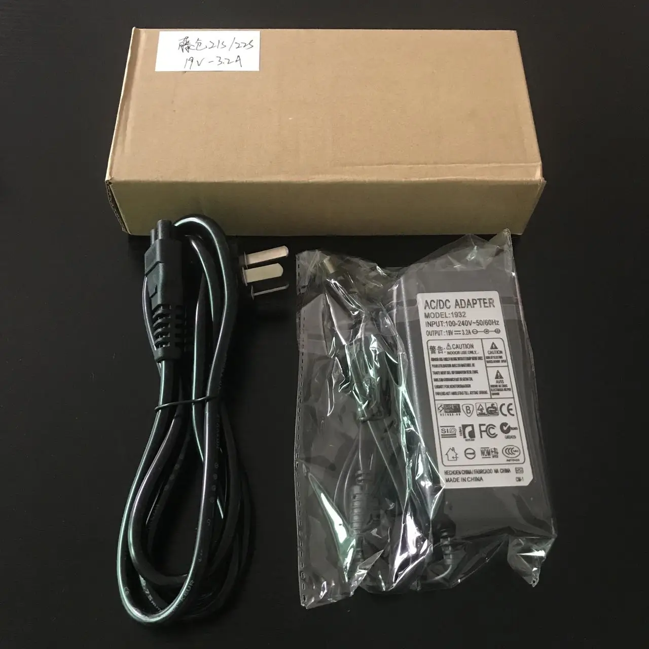 19V3.2A Power Adapter FSM-12S FSM-21S FSM-22S Optical Fiber Fusion Splicer Power Adapter 12S/21S/22S AC/DC Charger Made in China