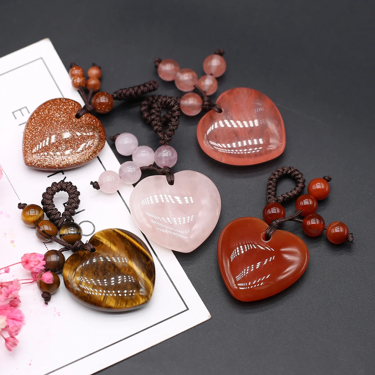 

Natural Semi-precious Heart-shaped Key Chain Women's Satchel Sweet Pendant Lucky Agate Green Aventurine KeyRing Jewelry Gift