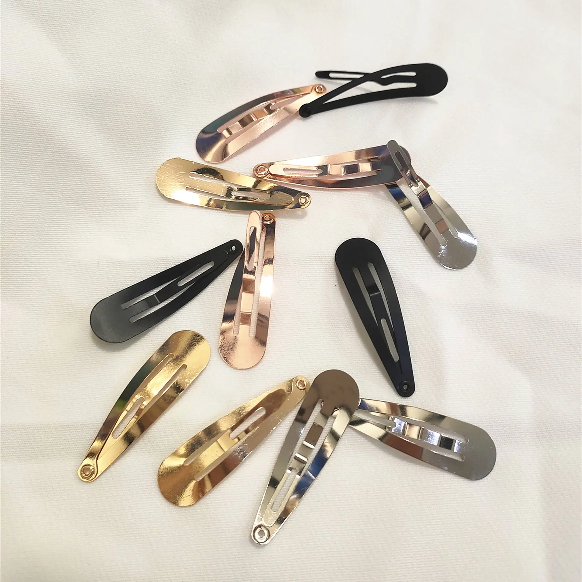 Черные/серебряные металлические зажимы для волос размером 3-9 см 15-30 шт. |