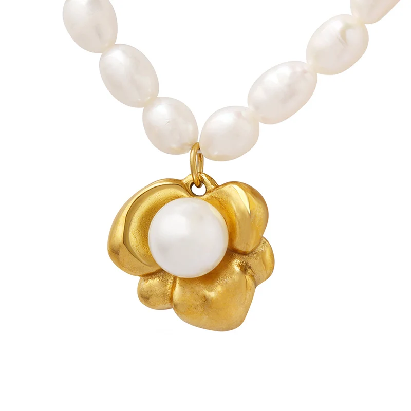 

Fashion Luxury Artificial Pearl Necklace Women's Irregular Inlaid Imitation Pearl Pendant Necklace Women's Charm Jewelry Gift