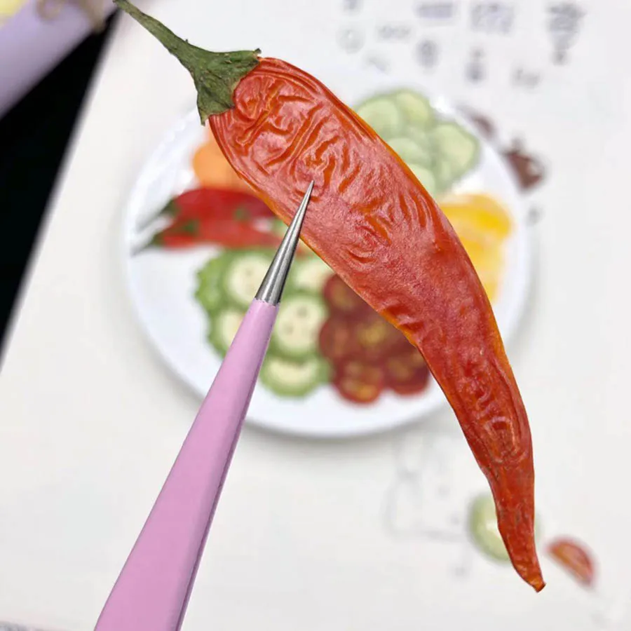 

6pcs 5-7cm Pressed Dried Red Chilli Vegetable Plant Herbarium For Jewelry Postcard Invitation Card Phone Case Bookmark Making