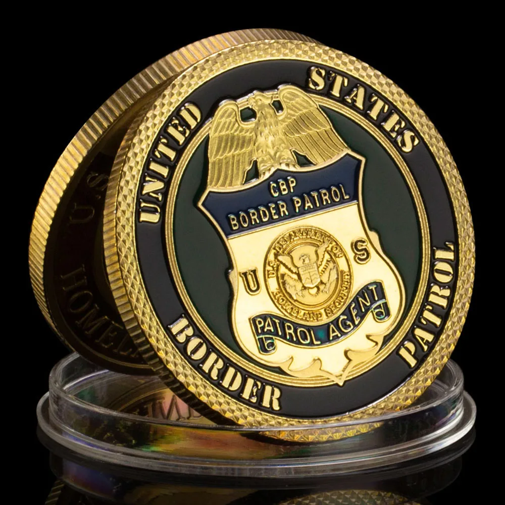

Сувенирная позолоченная монета CBP