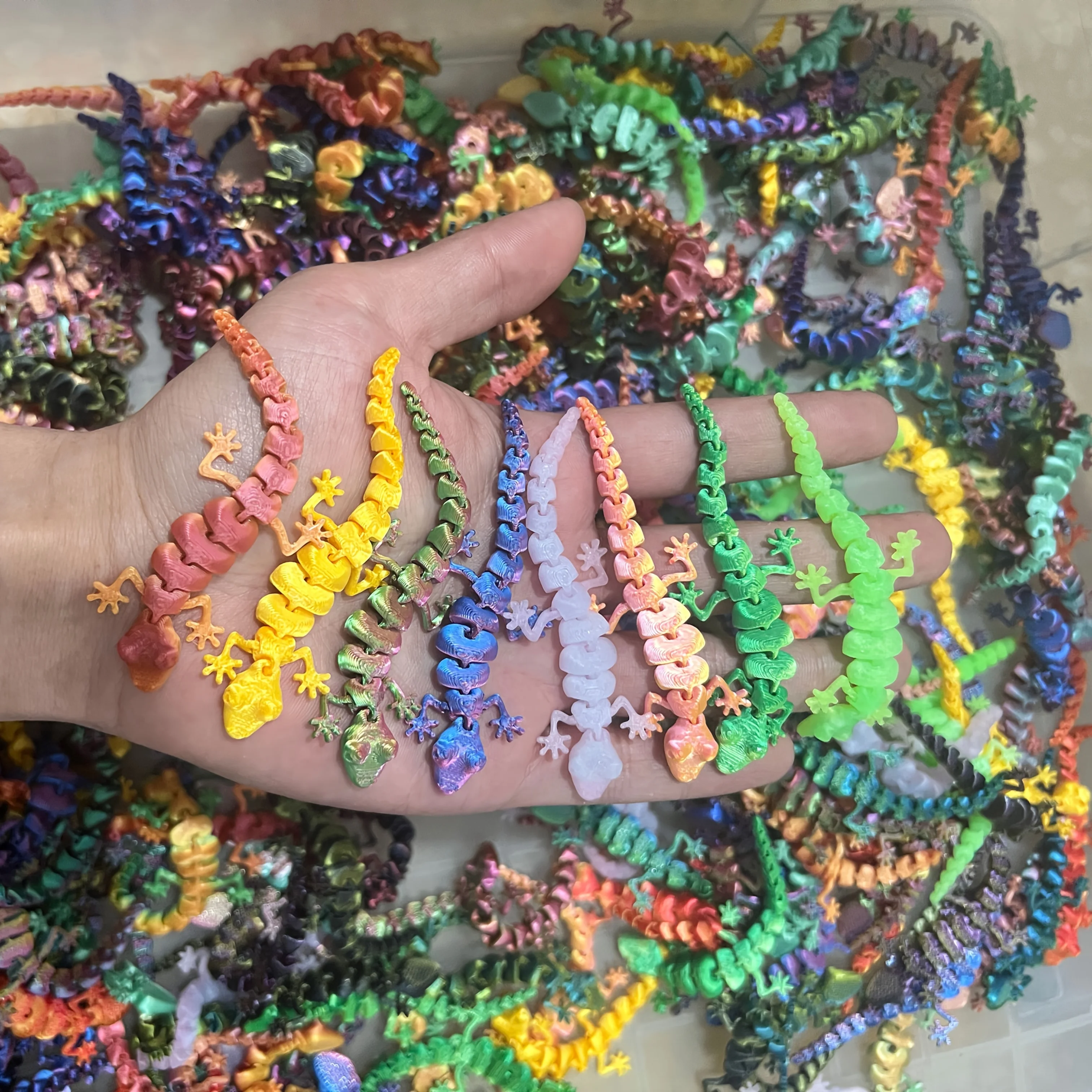 

20 шт. Миниатюрных 3D-геконов из PLA, яркие цвета, DUTRIEUX