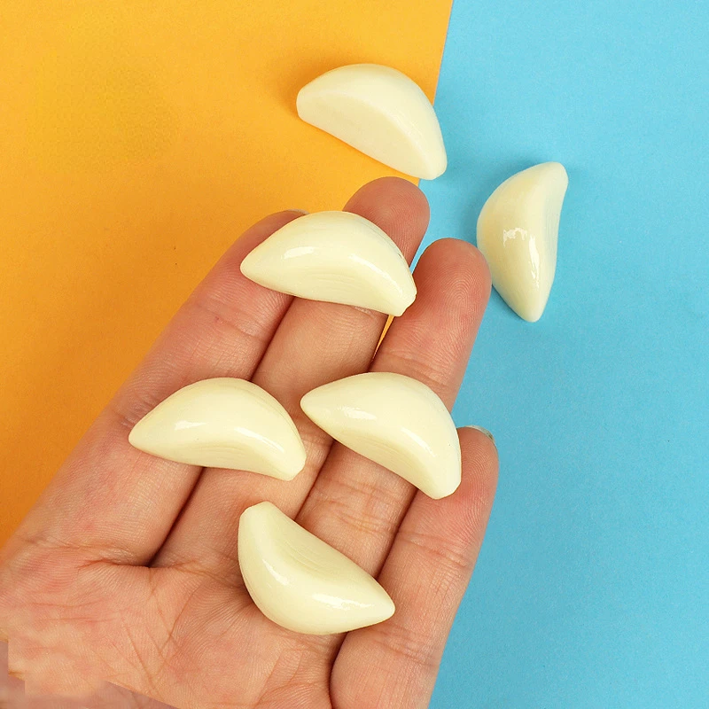 

1:1 кавайная полимерная 3D статуэтка с чесноком, украшение для телефона, Миниатюрные Мини-фигурки для кукольного домика, аксессуары для стола, фигурки, украшение