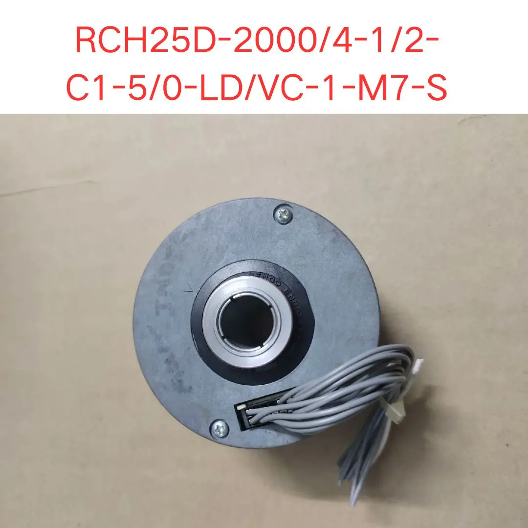 Фото Б/у, проверенный, исправный энкодер RCH25D-2000/4-1/2-C1-5/0-LD/VC-1-M7-S. Быстрая доставка. №1