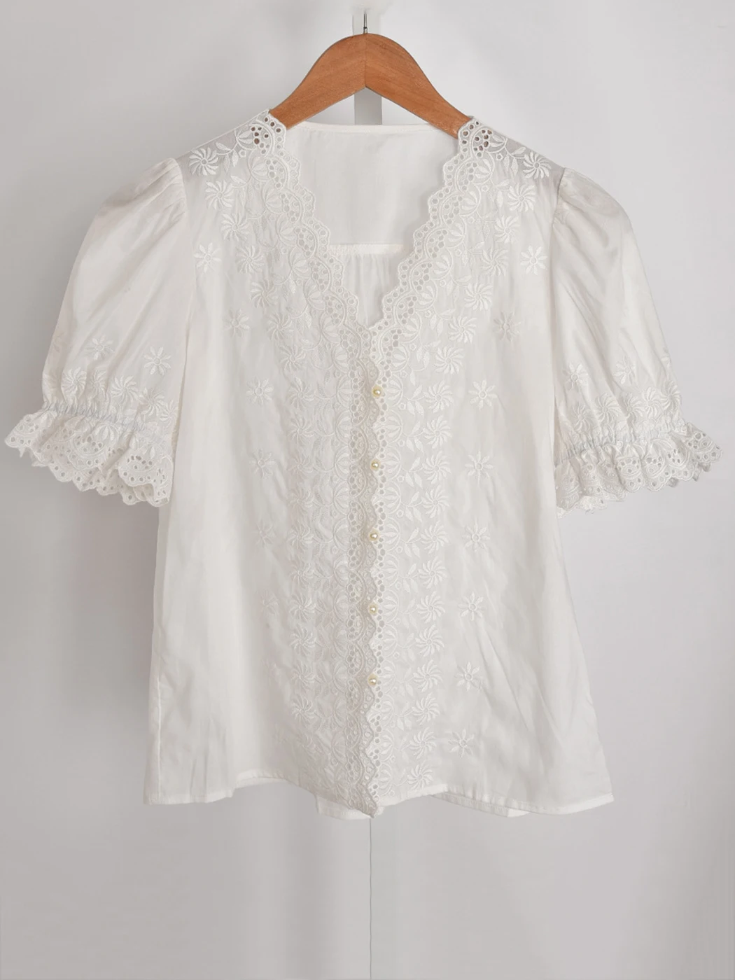 

Женская хлопковая блузка с вышивкой, ажурная блузка с рукавами-фонариками и V-образным вырезом в стиле ретро, лето 2022