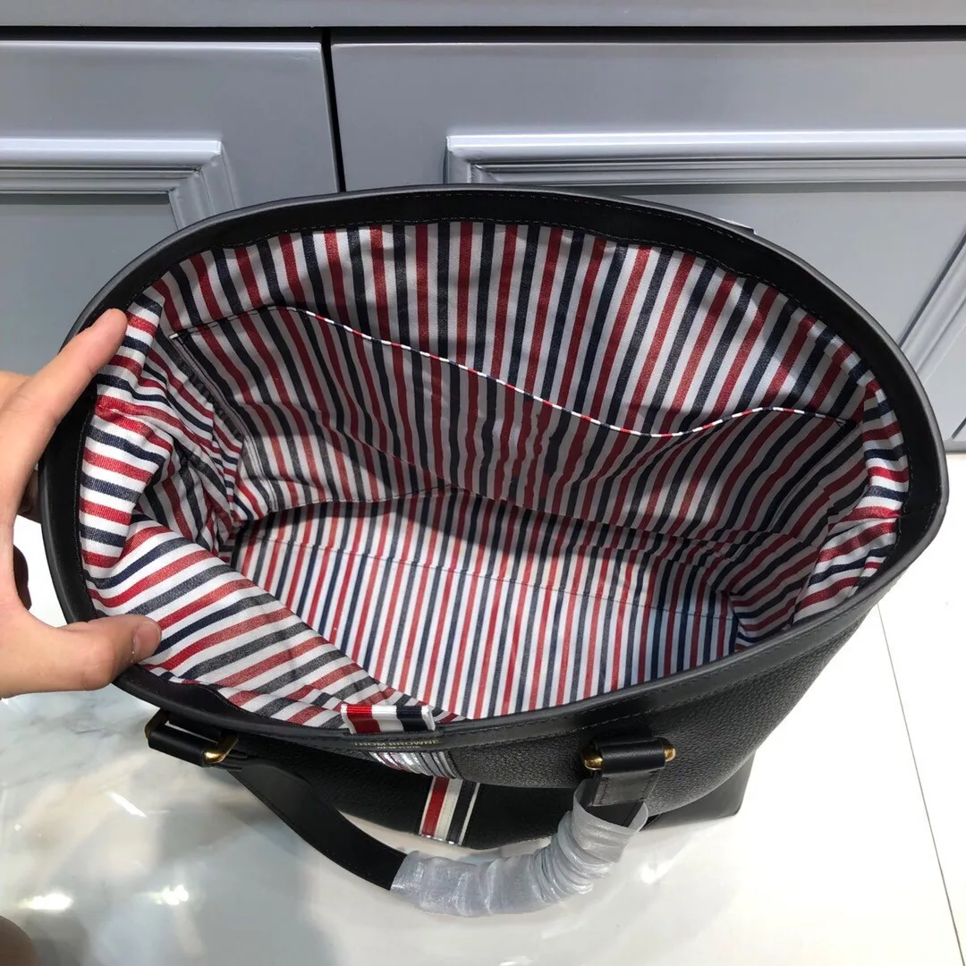 New TB Men Briefcase Bag Black Genuine Leather Trendy Business Briefcase Famous Brand Messenger Computer Laptop Handbag