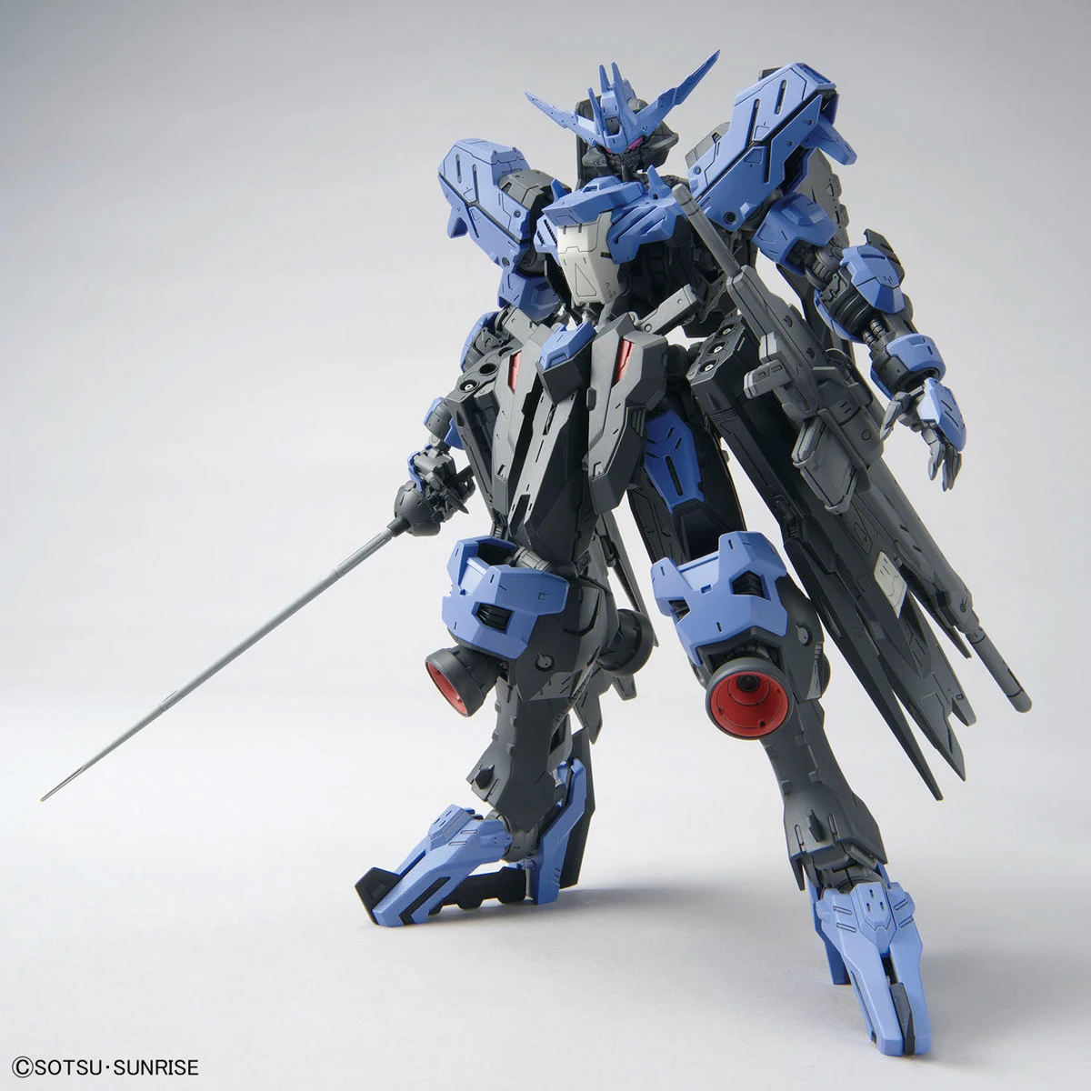 Фото В наличии: Оригинальный конструктор Bandai MG 1/100 GUNDAM VIDAR, модель-конструктор, аниме-фигурка, истребитель, сборная модель, игрушка, подарок для детей №1