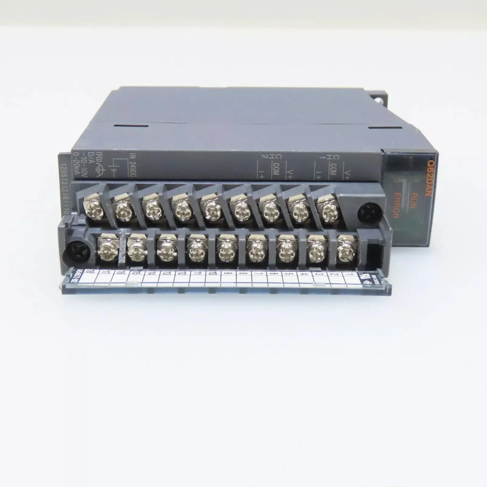 Оригинальный новый модуль ПЛК Q62DAN Q68DAVN Q64DA Q64AD Q68DAV Q68ADI Q62DA