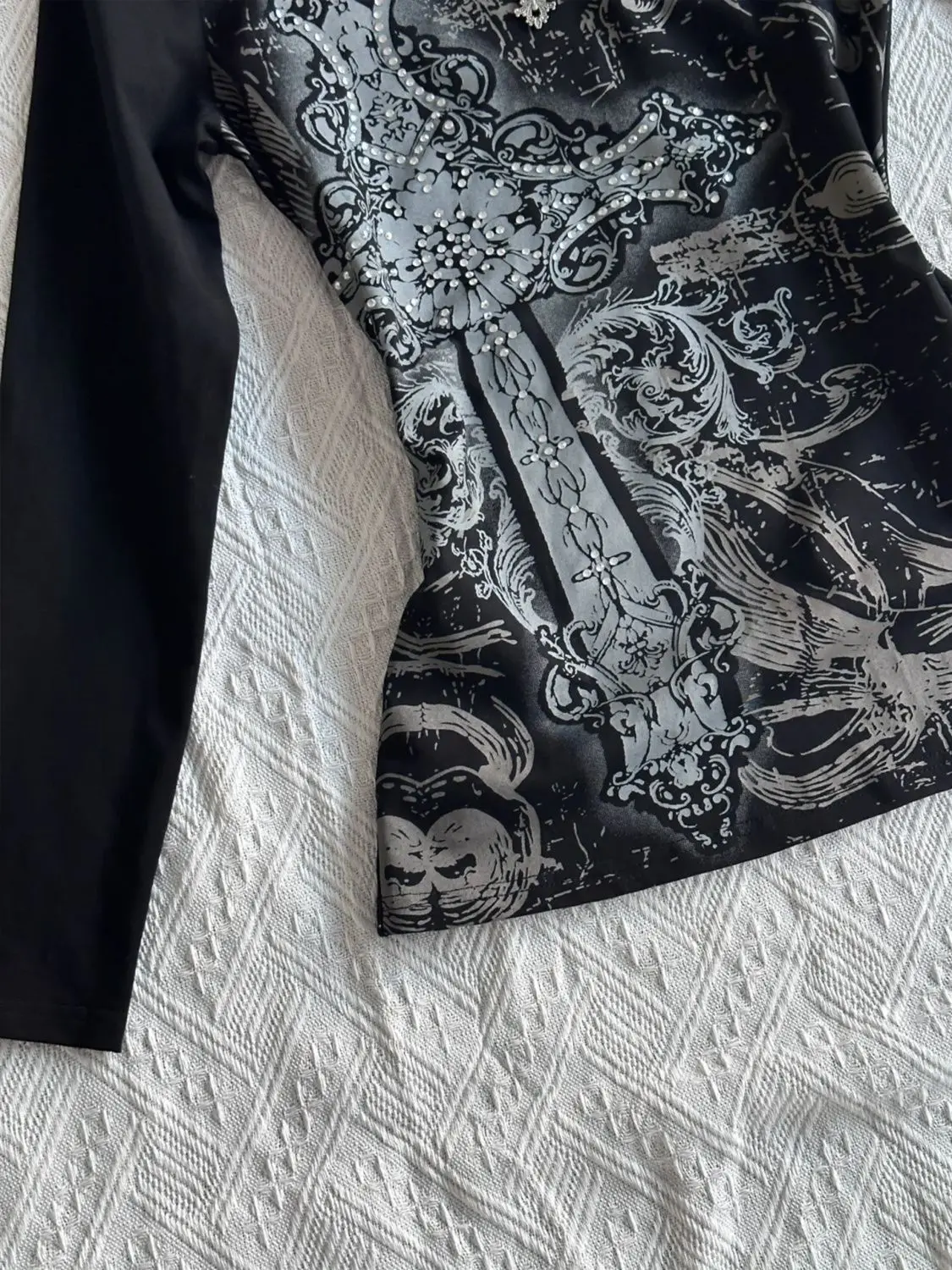 Американский ретро-дизайн черная футболка с принтом тай-дай для женщин осень