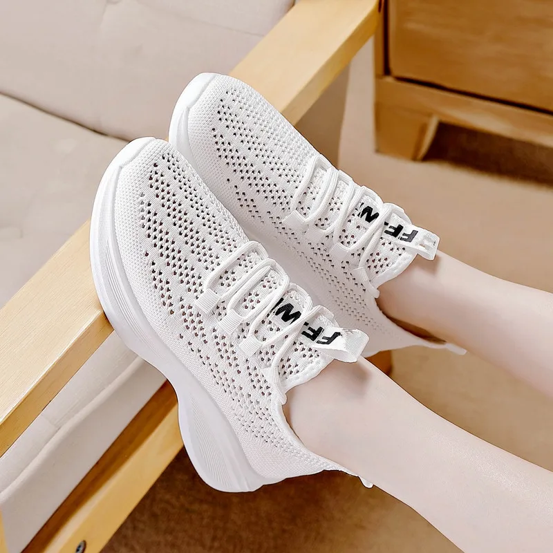 Женские сетчатые кроссовки дышащая рабочая обувь спортивная на толстой подошве