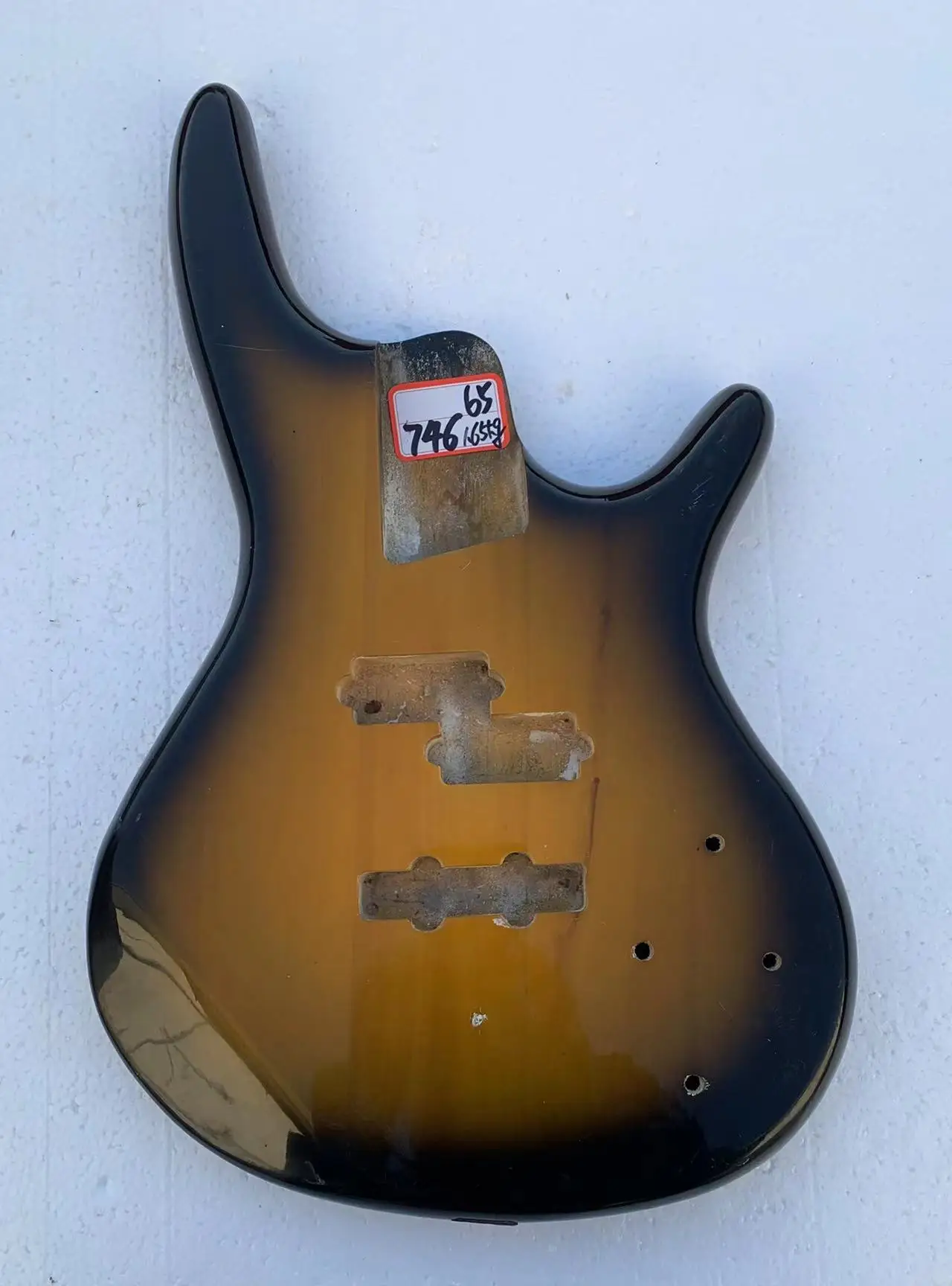 Сделай сам изготовленная на заказ электрическая бас-гитара фотогитара со