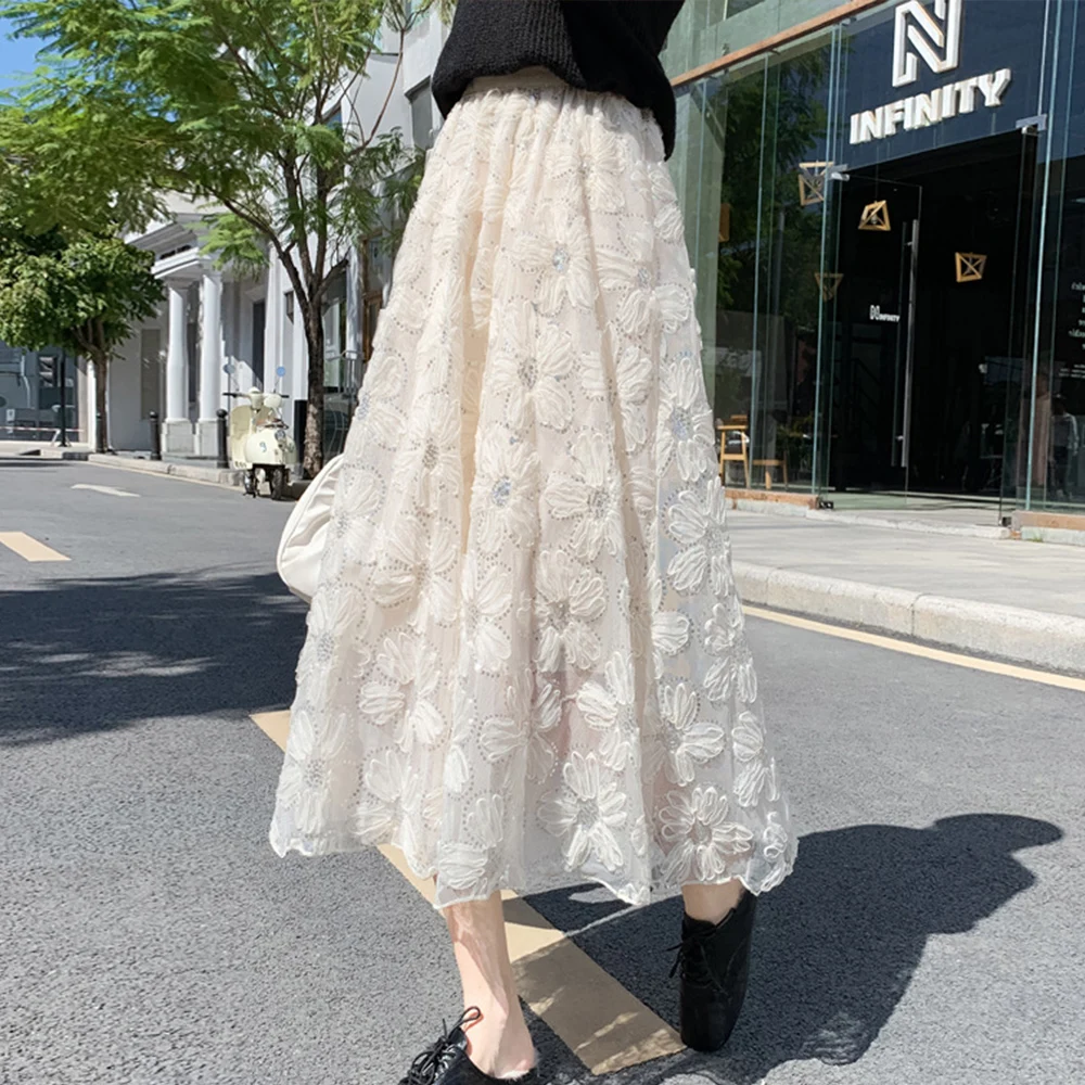 

South Korea Ladies Clothing 2022 Spring Sequin Embroidered Mesh Thickened Flower Temperament Long Skirt Elegant Women's Bottoms