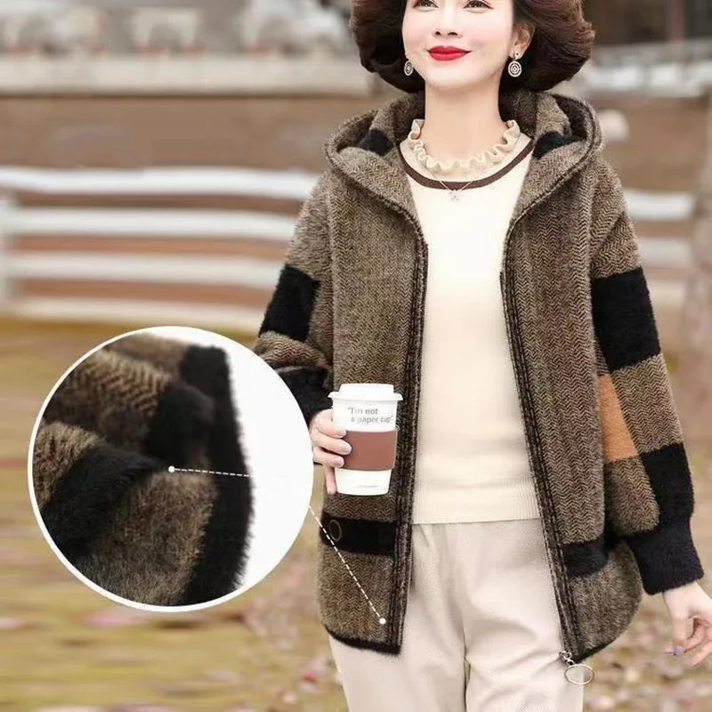New 2022 Imitate Mink Fleece Women's Coat Middle-Aged Mother Short Winter Clothes Thick Hooded Loose  Ladies Jacket Top