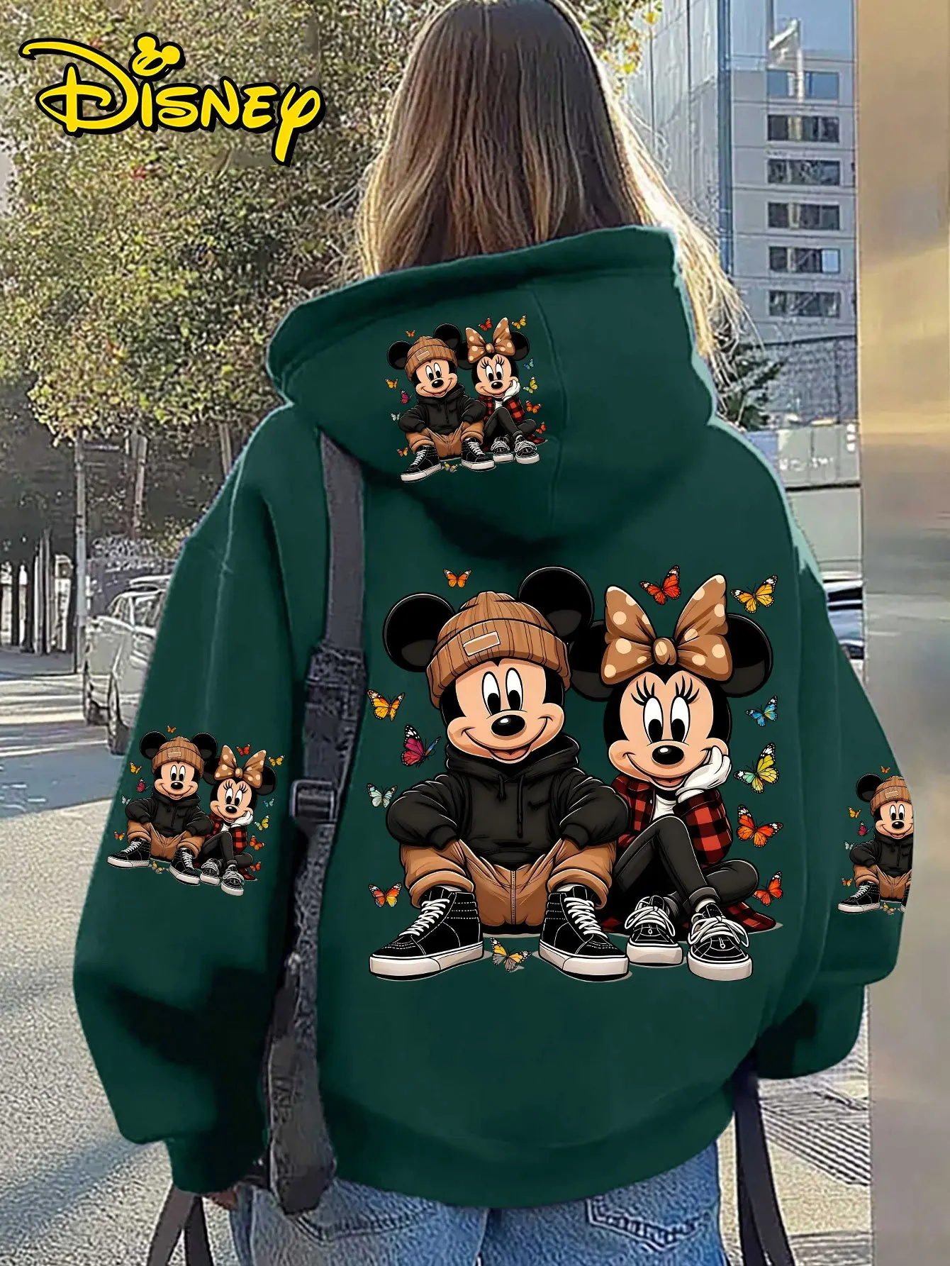 Худи унисекс из хлопкового флиса Disney, черное, с изображением сидящих Микки и Минни, а также красочными бабочками на спине, свободный крой (art.: 3920d8d0dddff) - 3920d8d0dddff