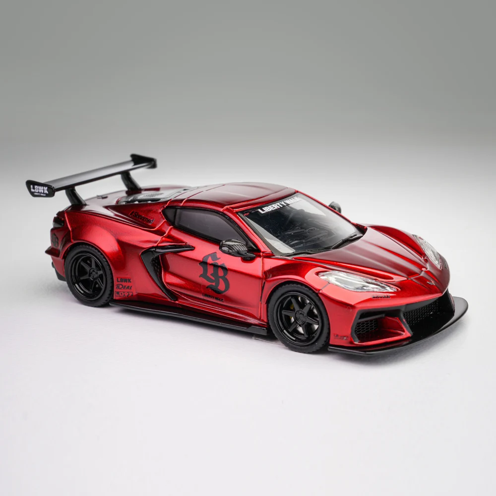 Фото Коллекционная модель автомобиля Fine Model 1/64 LB Corvette C8 из литого металла, лимитированная серия, с демонстрационным футляром №5
