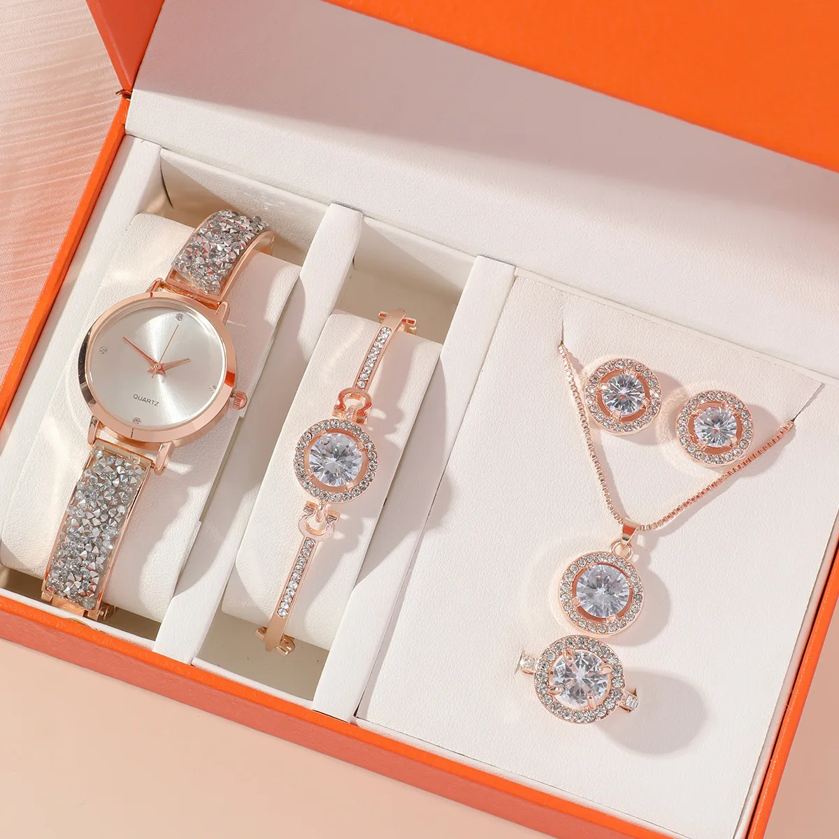Fashion Luxury Women Watches Casual Quartz Watch Simple Small Fresh Female Watch for Women reloj mujer marcas famosas de lujo