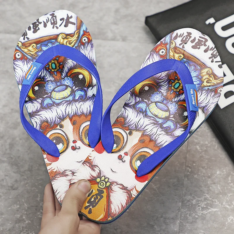 

2022 Summer New Flip Flops Men Outdoor Casual Flat Non-slip Beach Slippers Fashion Soft Sole Sandals Summer Shoes Light Slides