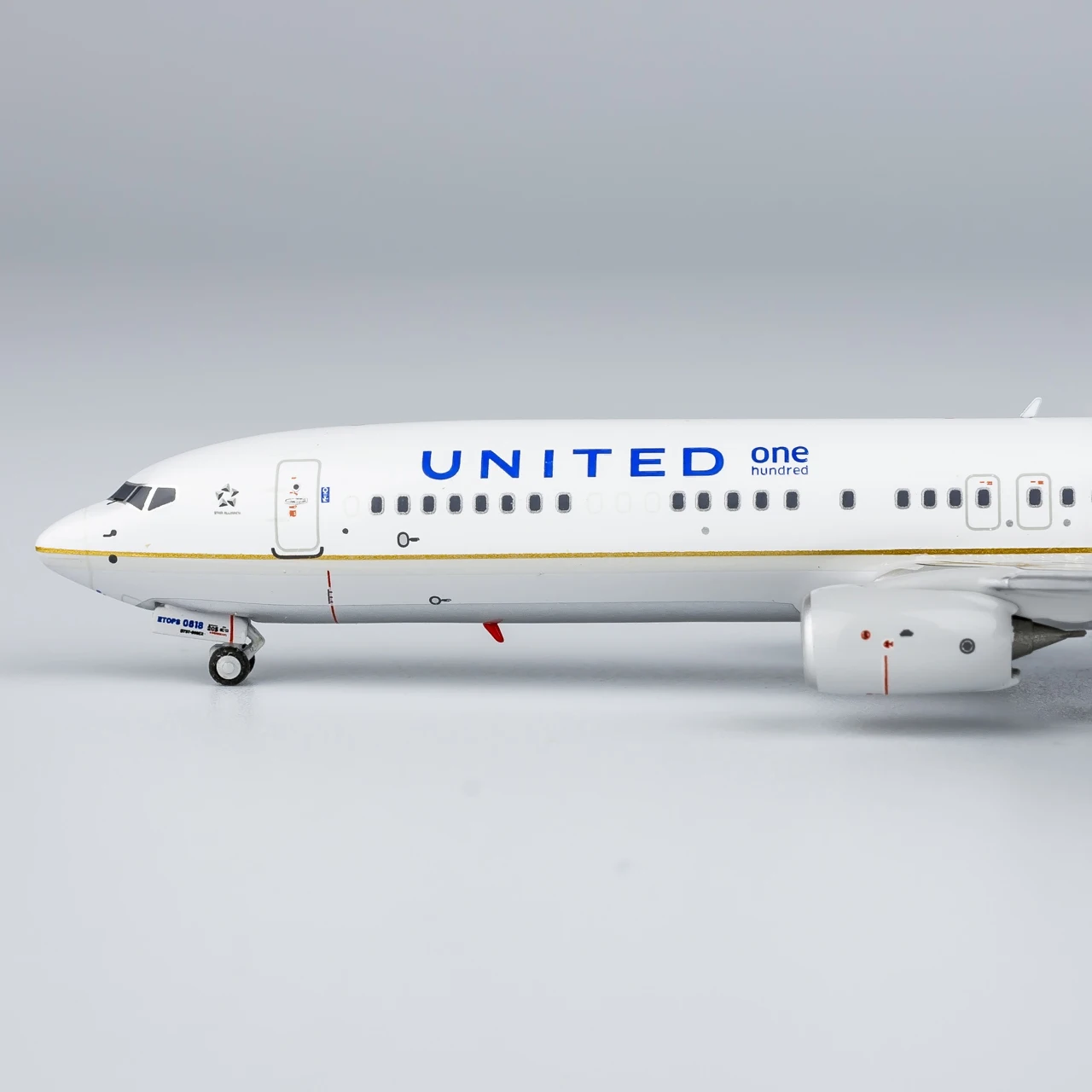 Коллекционный самолёт из сплава 79012 подарок NG модель 1:400 United Airlines StarAlliance Боинг