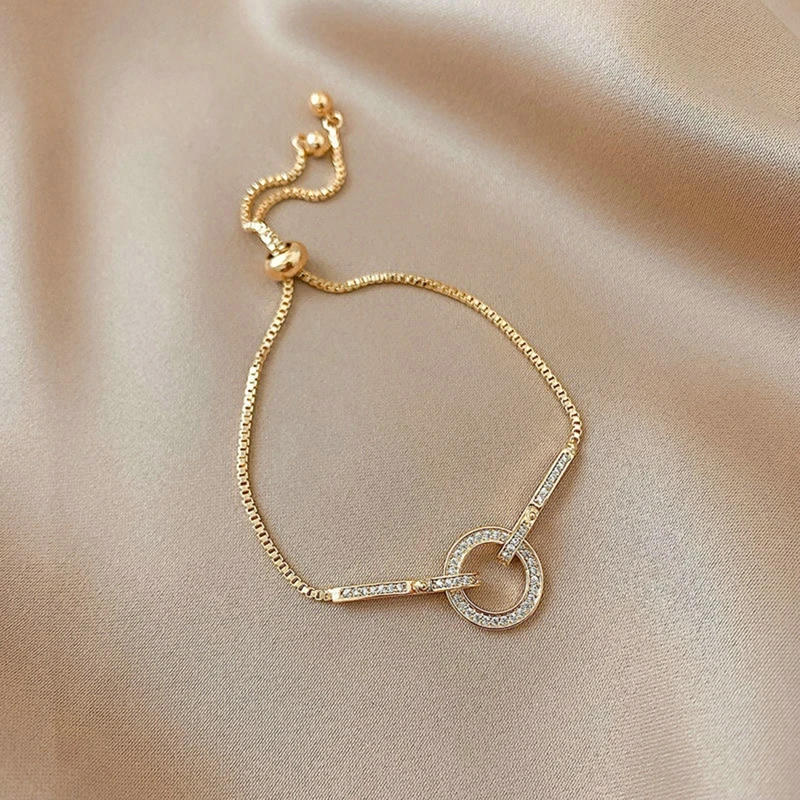 

New Fashion Simple Hollow Out Round Bracelet For Women Flowers Heart Jewelry Party Friend Gift