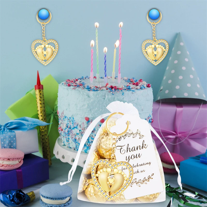 Брелок с моделированием детских ног мешочками из органзы благодарными