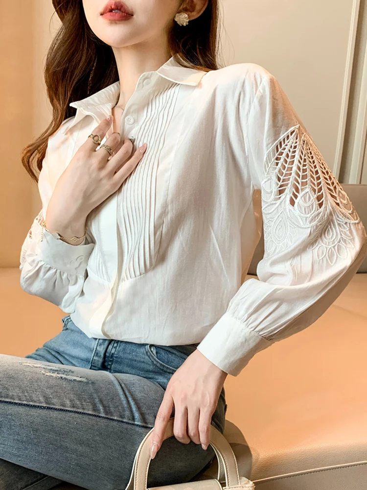 Блузка женская плиссированная с отложным воротником и длинным рукавом осень 2024