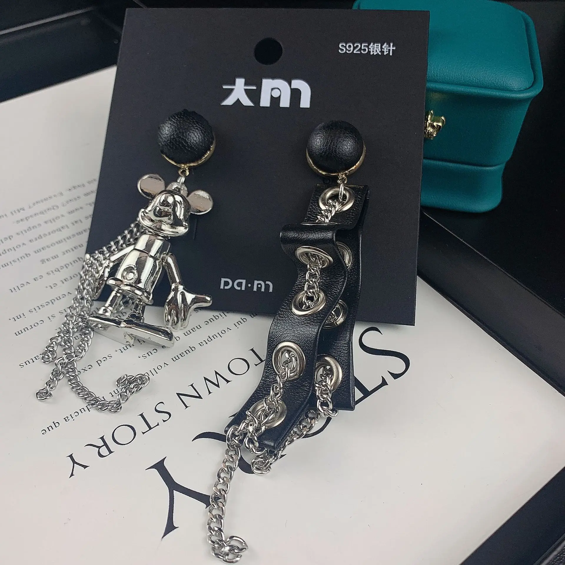 

Disney Mickey Mouse Cool Women Fashion Black Punk Style Unsymmetrical Earrings Metal Chains Rock Cosplay Ear Drops
