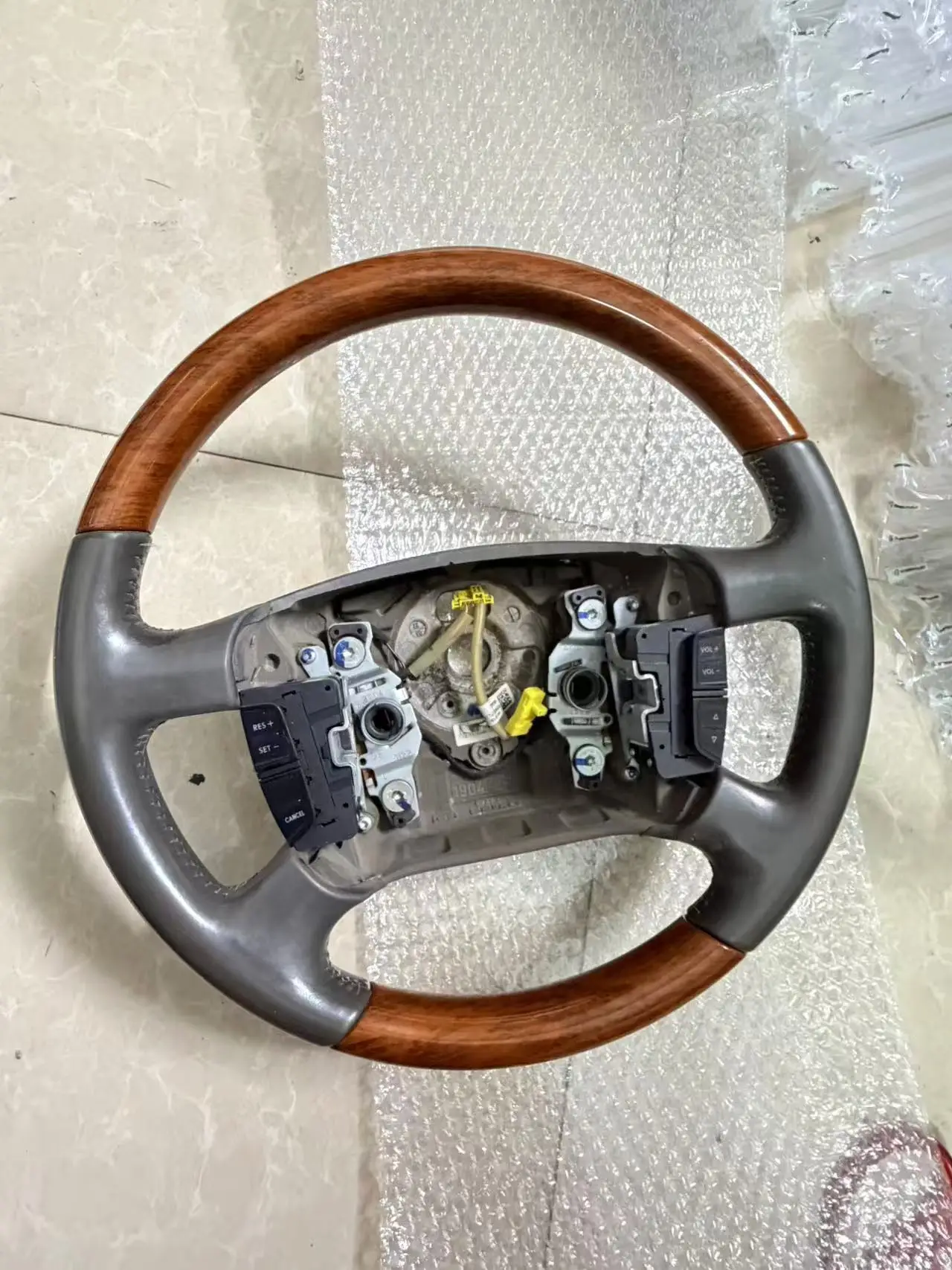 

Автомобильный деревянный руль для VW Passat Golf 4 bora