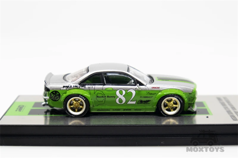 Модель автомобиля INNO64 1:64 NISSAN SILVIA S14 Rocket Bunny Manz