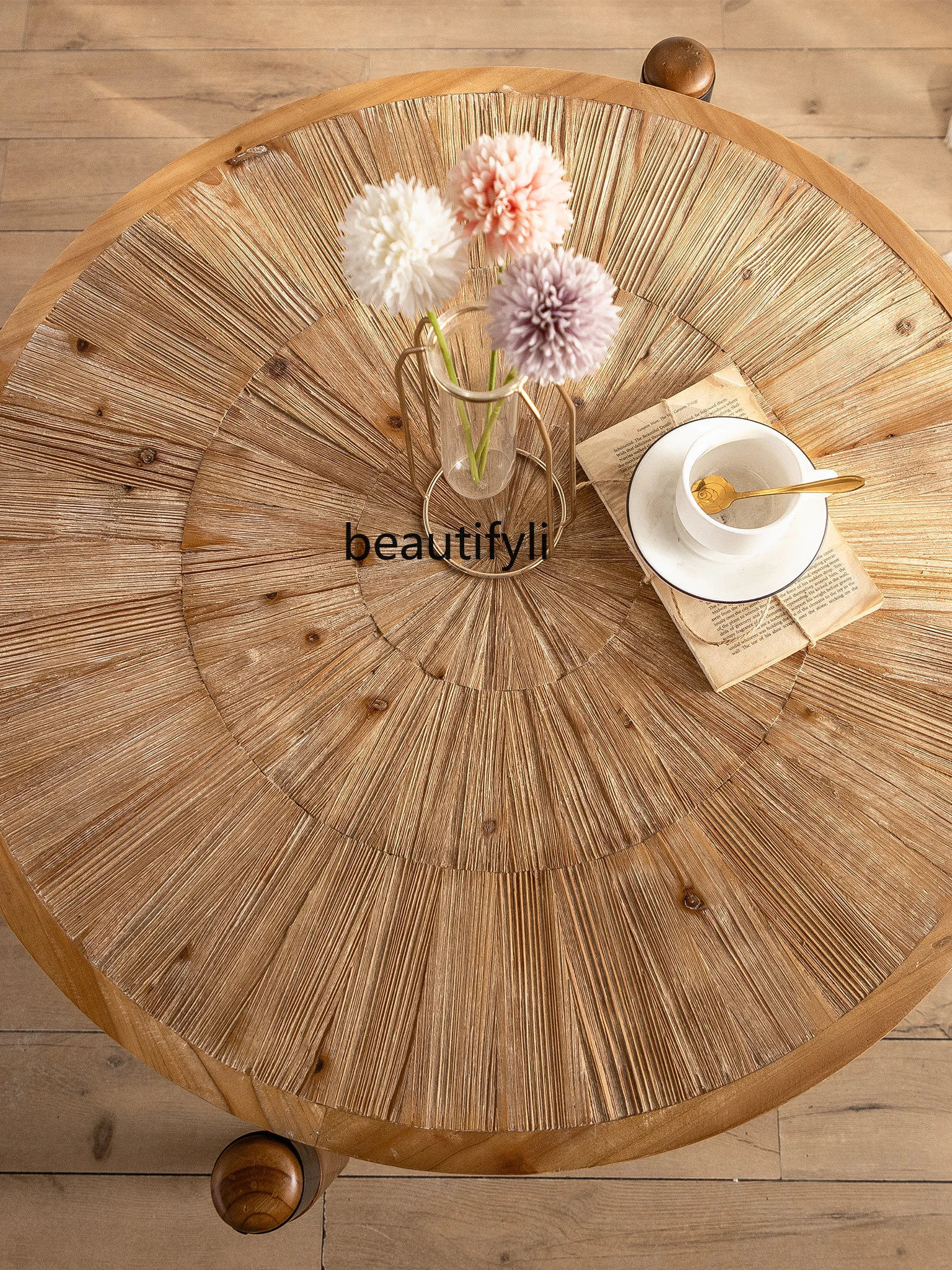 Круглые журнальные столики из массива дерева в стиле ретро боковой столик