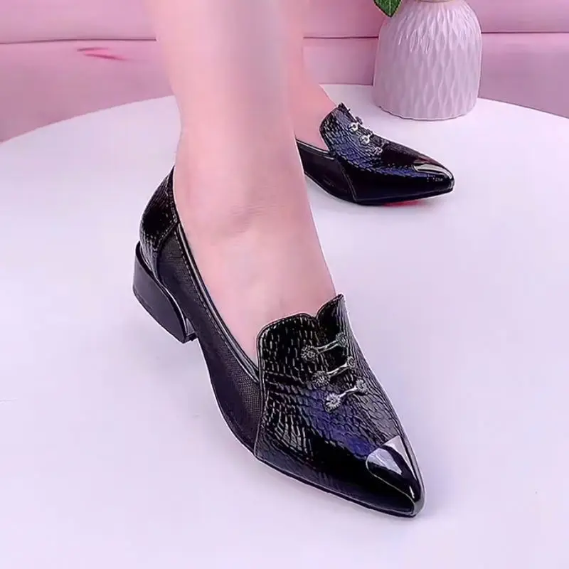 Новинка 2022 женские сетчатые туфли FHANCHU на низком каблуке модные Cormfort Mum с острым