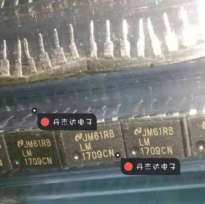 

30 шт. Оригинальный Новый 30 шт. Оригинальный Новый LM1709 LM1709CN DIP8 NS