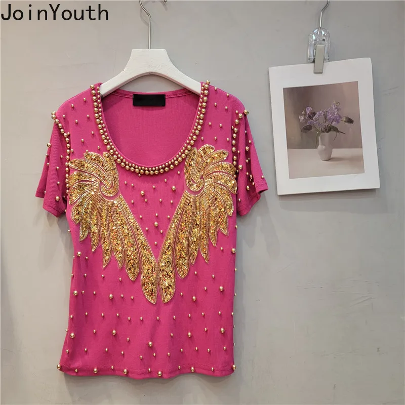 Женская футболка с коротким рукавом круглым вырезом и бисером