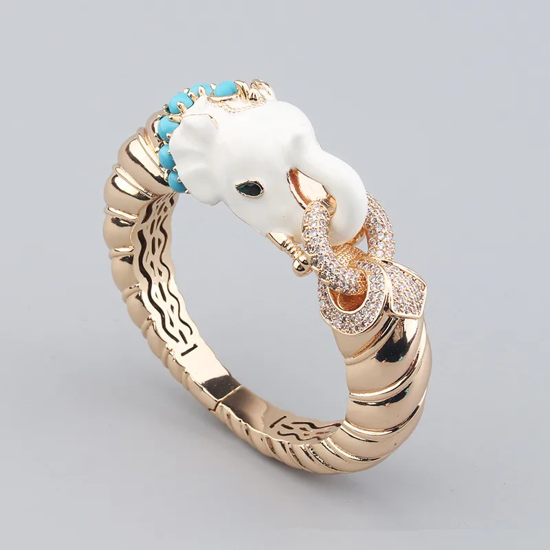 

Retro Ethnic Style White Elephant Opening Bangle Women Temperament Palace Scenery Body Bangle Wholesale 2022 New Arrival