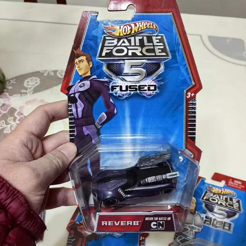 Фото В наличии: Hot Wheels Original Anime Force 5 Gearslammer Syfurious Saber Reverb Buster Tank — коллекционная модель танка, игрушка для фанатов, подарок №2