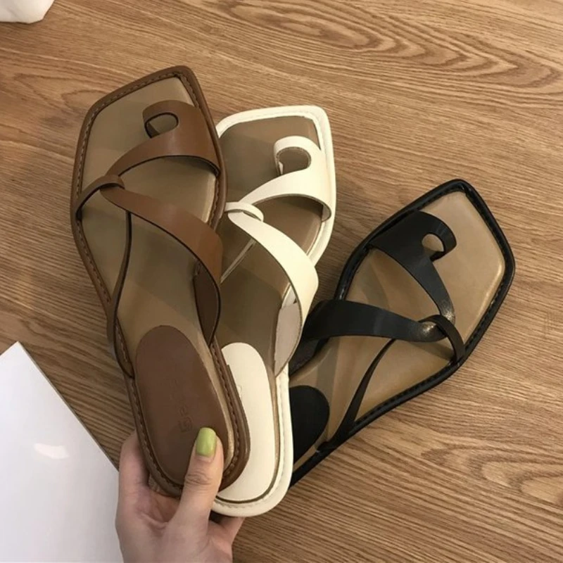 

Sandals Women Summer New Korean Version Clip Toe Flip Flops Outdoor Fashion Flat Casual Non-slip Sandals Female Beach Mules2023
