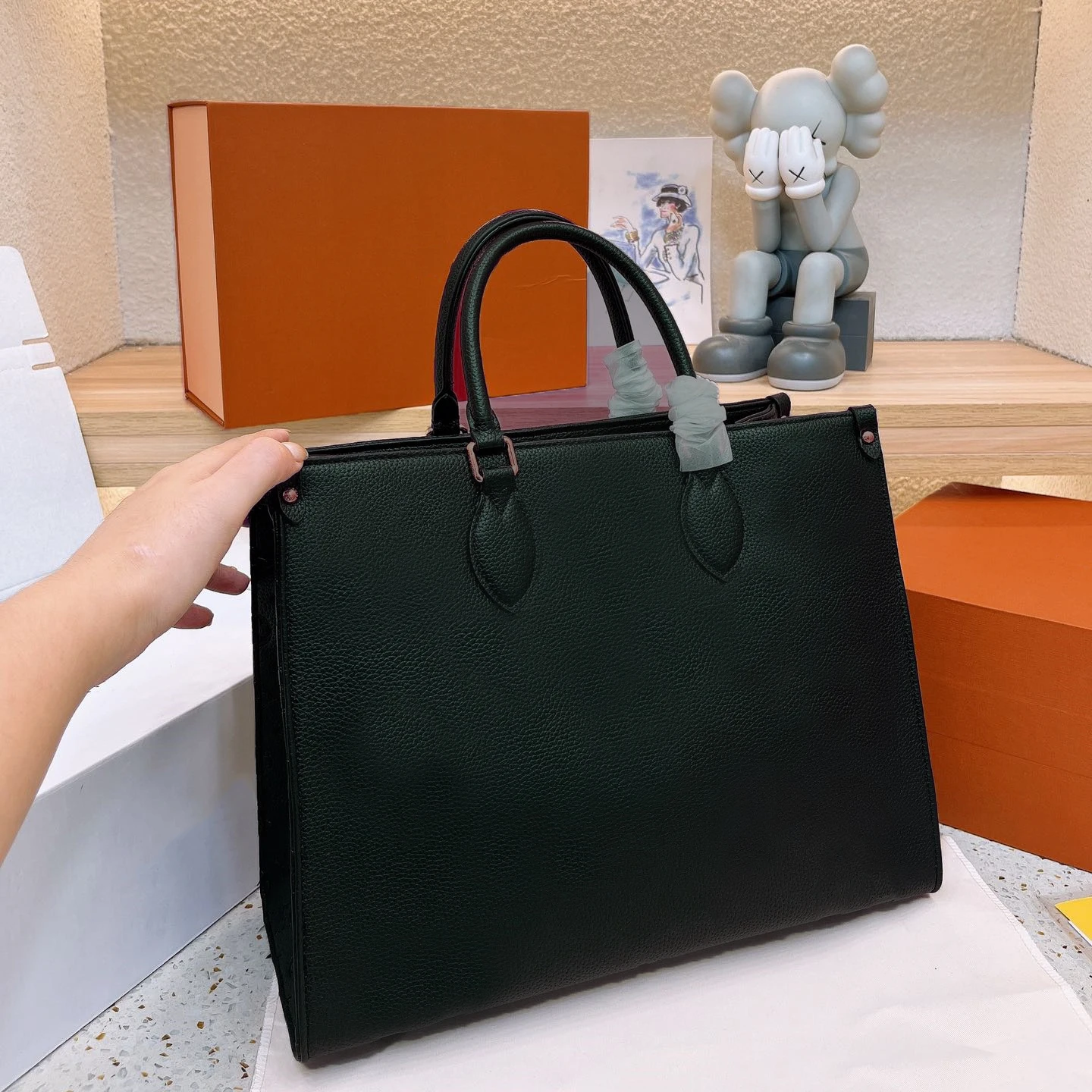 

High quality leather Black Fashion Luxury Designer Women Tote Bag Large capacity tote bag Shoulder bag