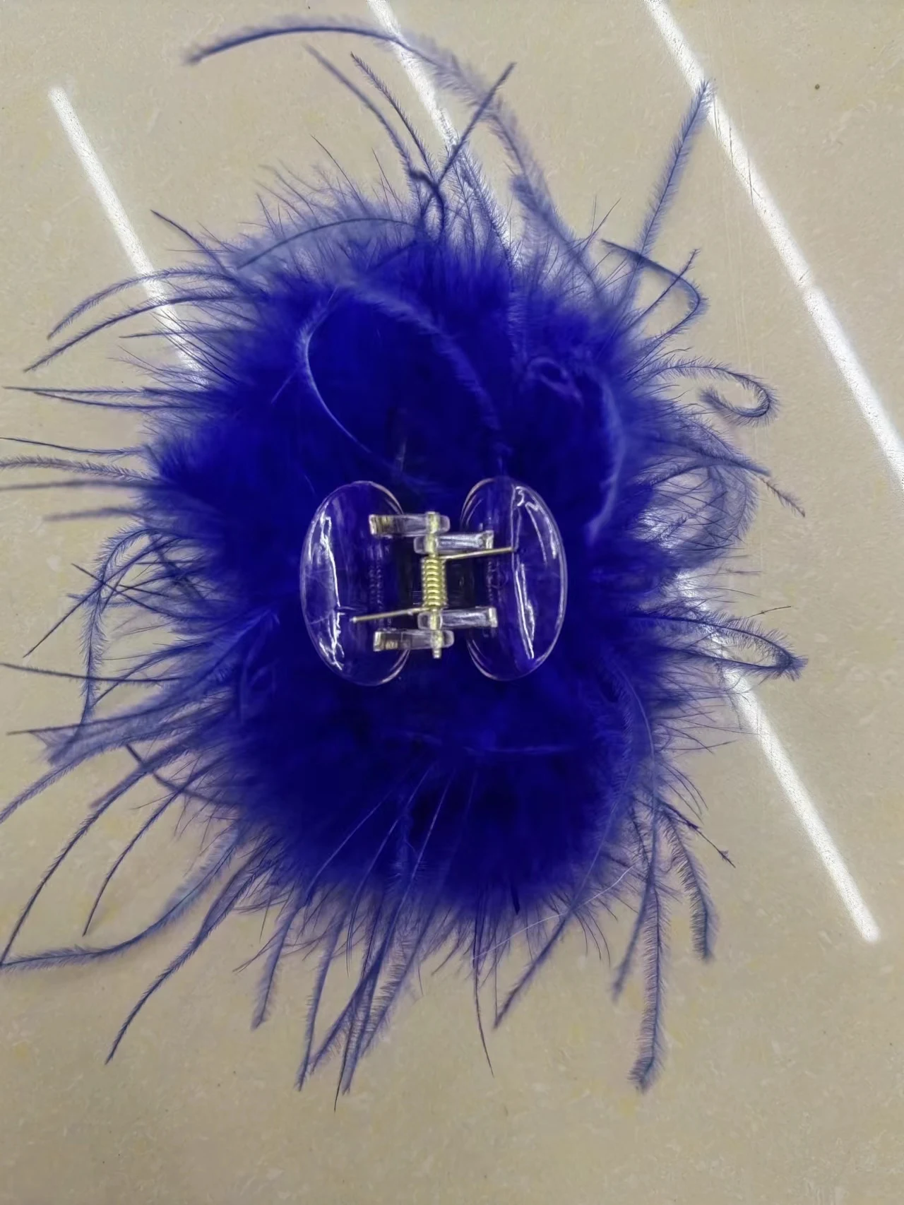 

Purely Dedsired INS Wind Ostrich Feather Bird Hair Clip Back Brain Spoon Pan Hair Clip Shark Clip Super Immortal Feather Clip