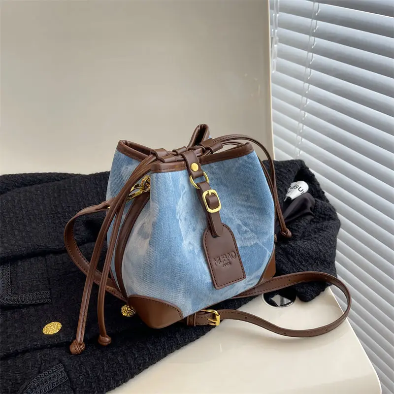 2023 new vintage senior sense of denim bucket bag with a hundred shoulder crossbody bag female