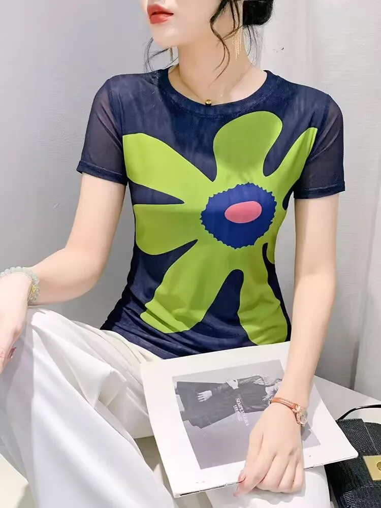 Женская футболка с цветочным принтом элегантная Приталенная круглым вырезом