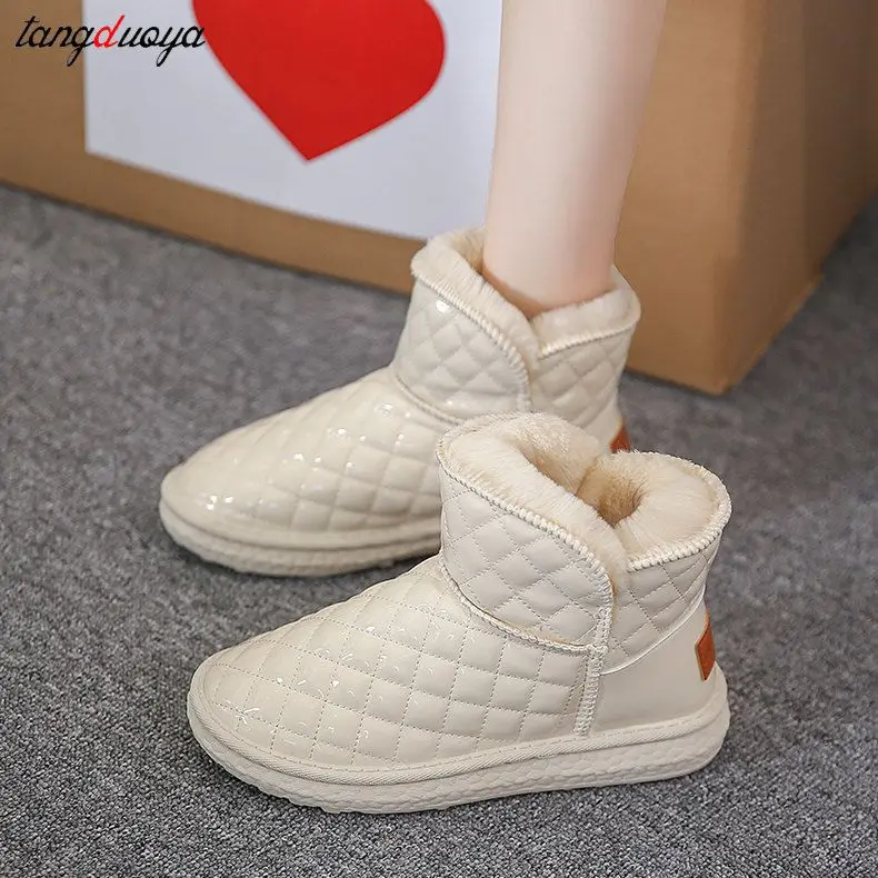 

Зимние женские сапоги для снежной погоды, женская обувь, новинка 2022, модная Нескользящая Водонепроницаемая теплая хлопковая обувь на толст...