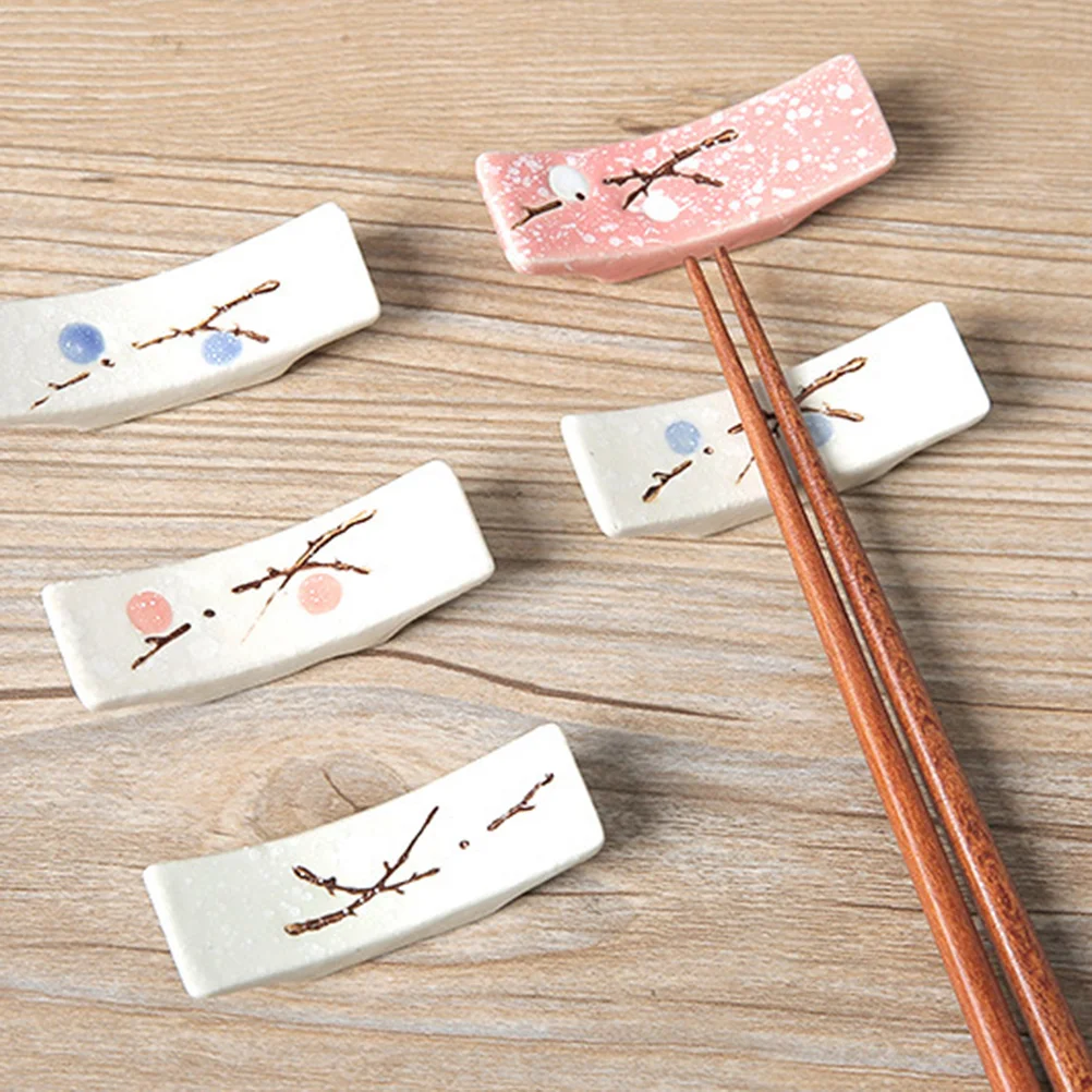 

8pcs Plum Blossom Pattern Ceramic Chopsticks Rest Japanese Style Chopsticks Stand Rack Spoon Fork Holder (Random Color)