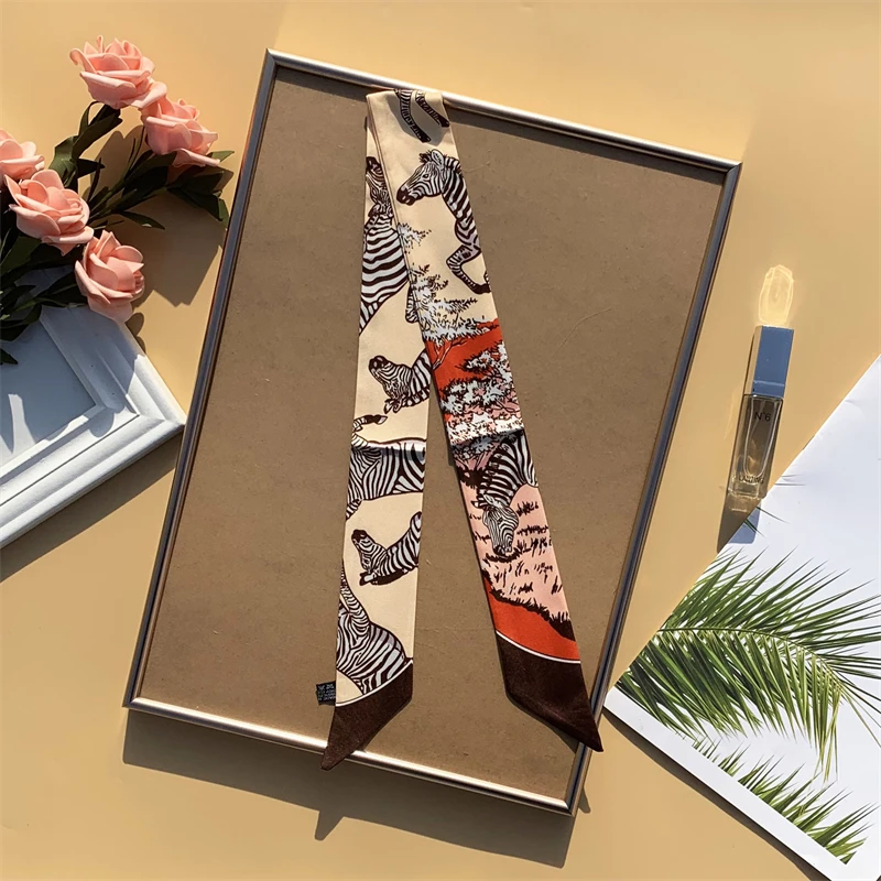 Рисунок 2 - Шарф-сумка с принтом в виде животных