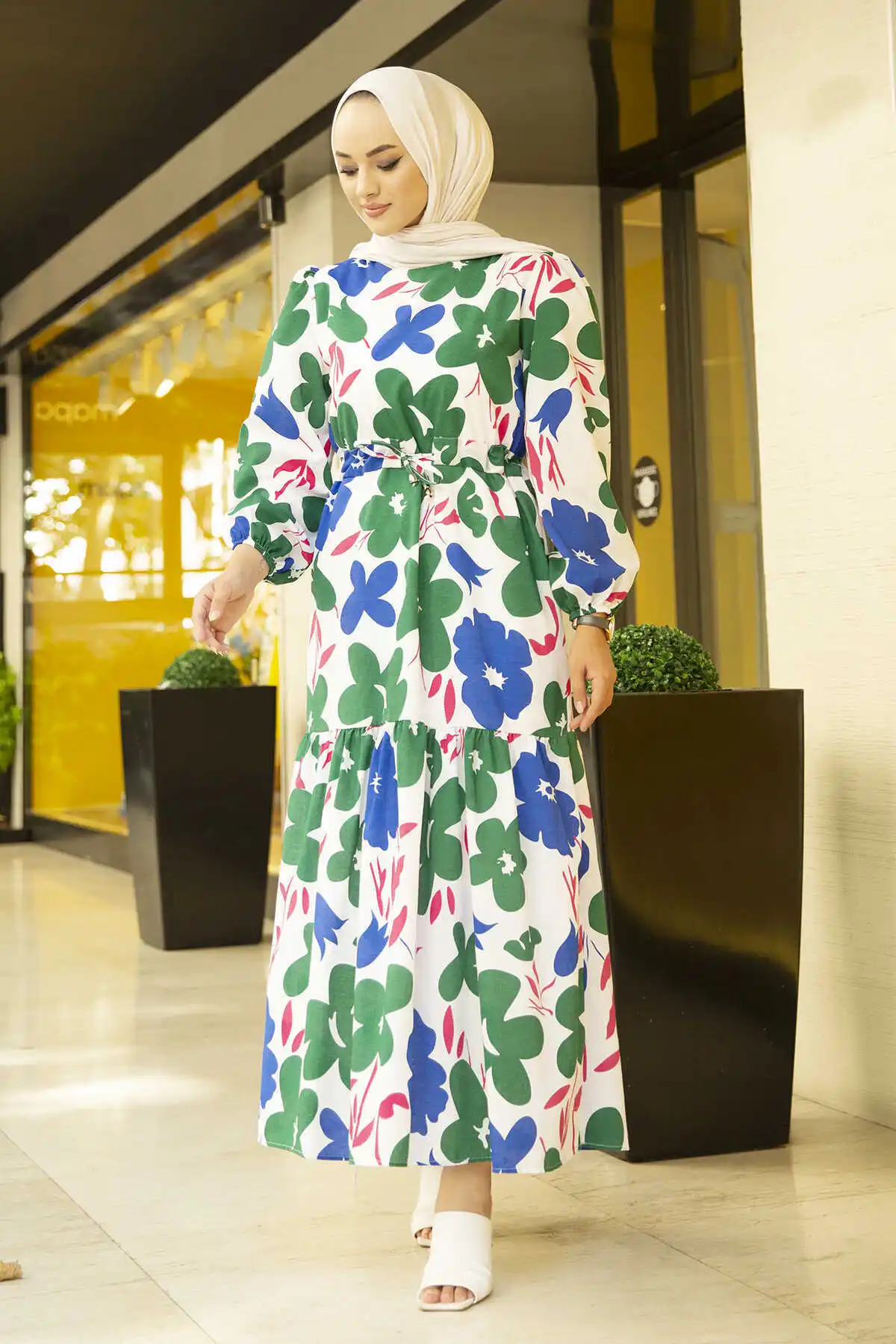 Женское длинное платье-хиджаб с цветочным принтом