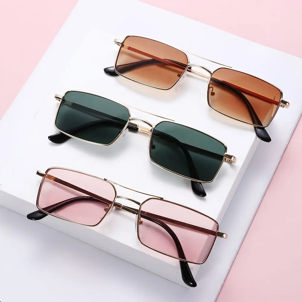 

Classic Retro Rectangle Sunglasses for Women and Men Vintage Fashion Small Frame Metal Frame UV400 Lens Sun Glasses