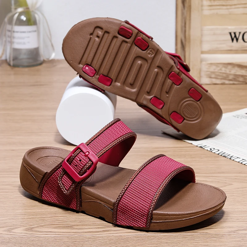 New fashion sandals beach buckle strap slippers soft sole non-slip 2022 hot sale casual comfortable breathable women's slippers
