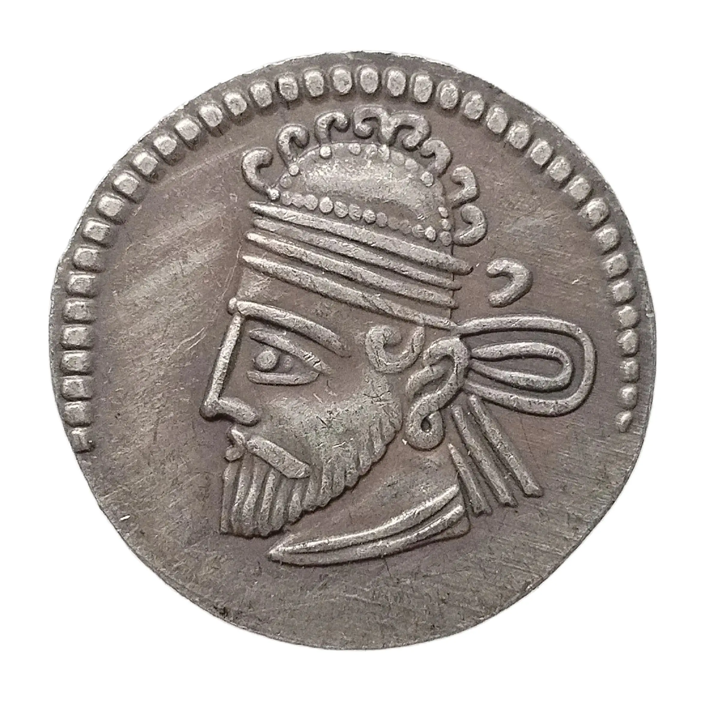 

Серебряная памятная монета IN07