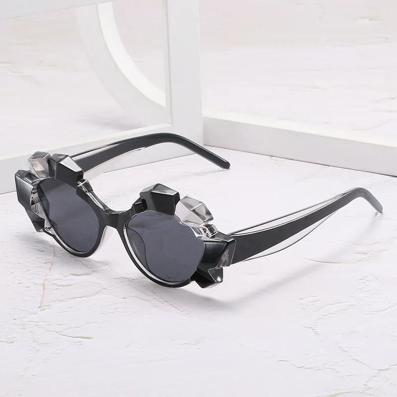 

New Fashion Cat Eye Sunglasses Women Men Brand Designer Trend PC Lens Frame Imitation Crystal Luxury Lady Style Sunglasses